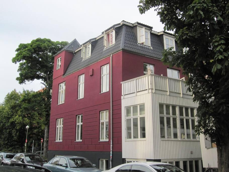 Sunny Apartment At Rostock - Pink Экстерьер фото